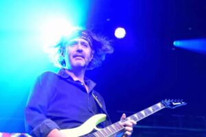 Guitarra-electrica-Naucalpan-satelite-9 destacada